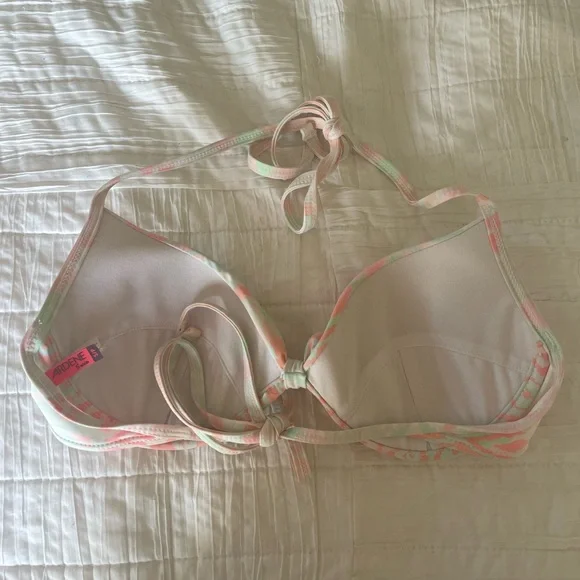 2 Bathing Suit Tops - Picture 5 of 5